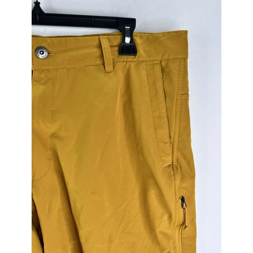 The North Face Shorts Men 38 Yellow Rolling Sun Flashdry Pockets Hiking NF0A3T2Q